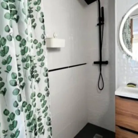 Apartment For 5 People *