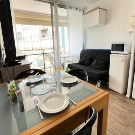 For 5 People Apartment